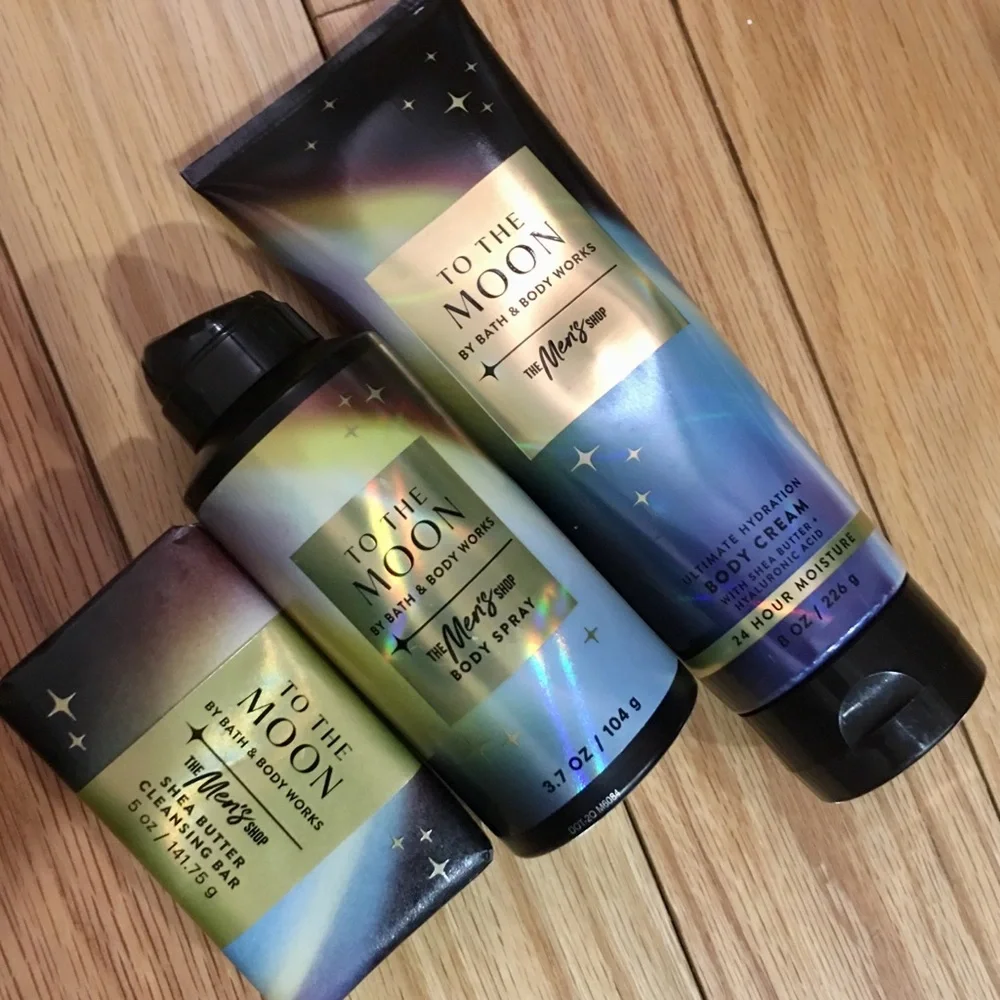 Bath & Body Works To The Moon Set - Black and Gold